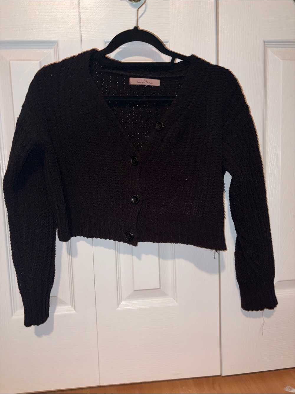 Love Tree Black Cropped V-Neck Button Cardigan